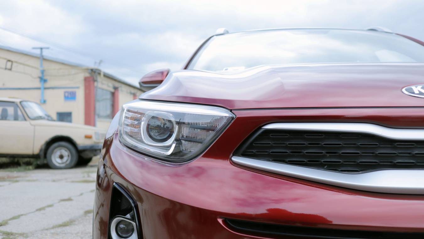Kia fóliázás Kia Stonic Teckwrap Gal26-HD Supreme Red Kiafólia Csepel 1 - Fotó