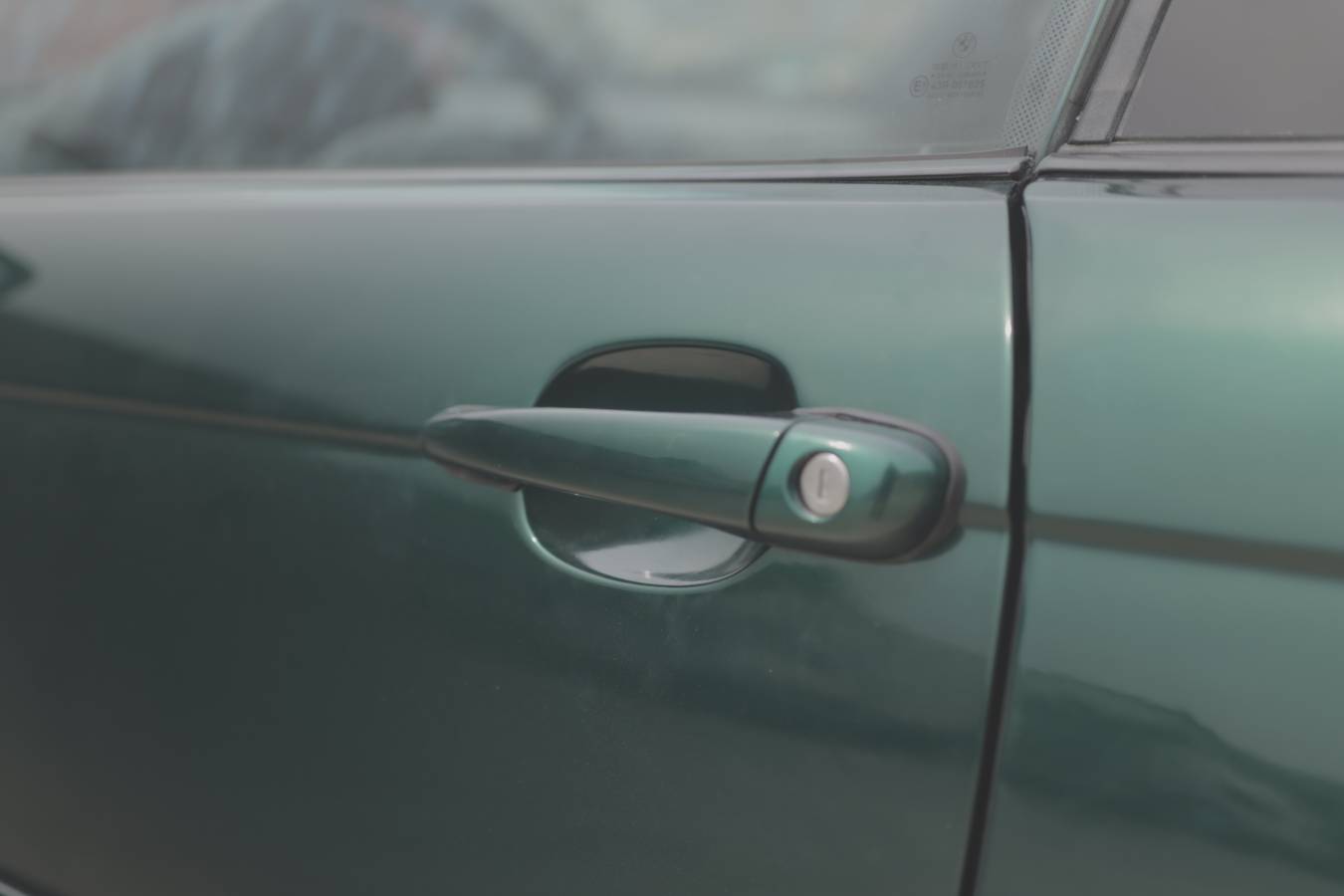 Teckwrap GAL29-HD Hunter Green metál vadász zöld autófólia - 6 - Kép BMW E46 Autófóliázás Teckwrap GAL29-HD Hunter Green autófólia felhasználásával 3 - Fotó
