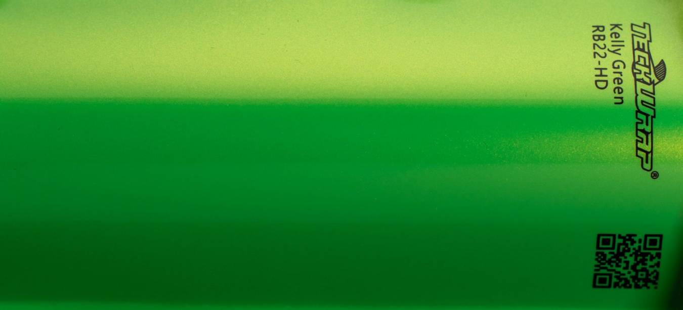 Teckwrap RB22-HD Kelly Green autófólia - Kép Teckwrap RB22-HD Kelly Green gyöngyház világos zöld színes autófólia - Fotó