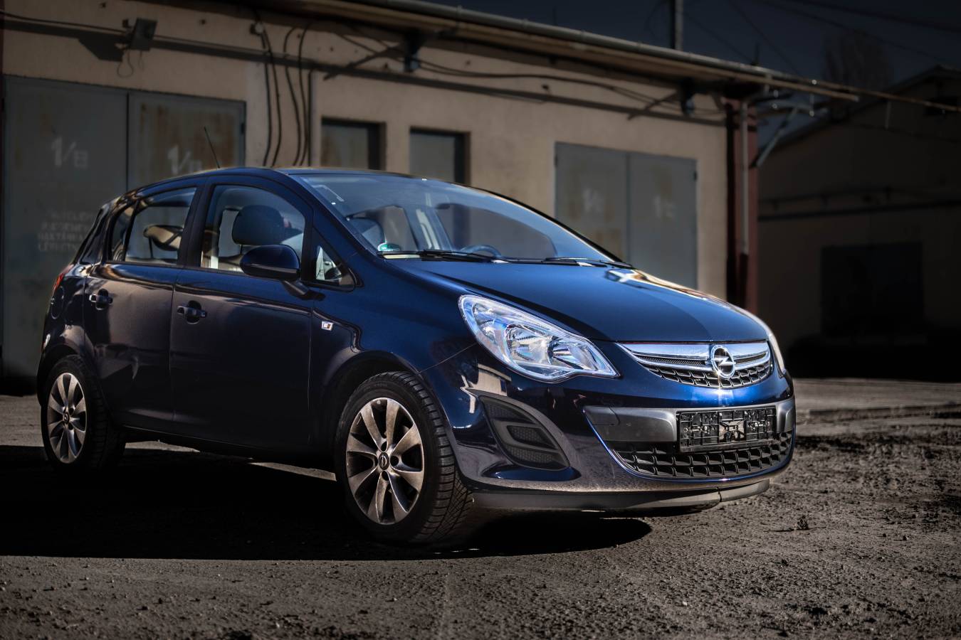 Opel Corsa autófóliázás Teckwrap GAL14-HD Space Blue autófólia felhasználásával 3 - Fotó